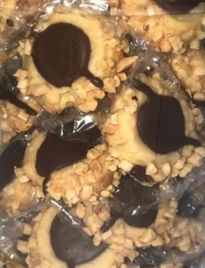 Almond Pod